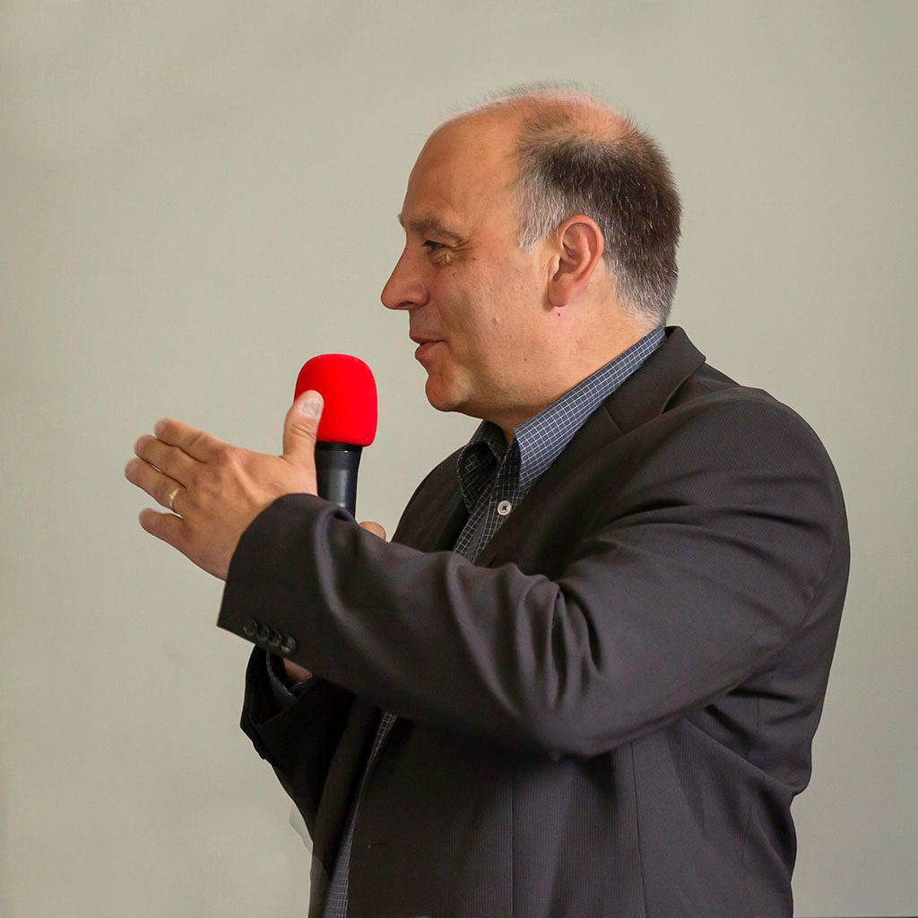 Bodo Fargeon Projektleiter Ausbilden. Arbeiten. Unternehmen e.V. (A.A.U.e.V.) KAUSA-Landesstelle Bayern Standort Augsburg